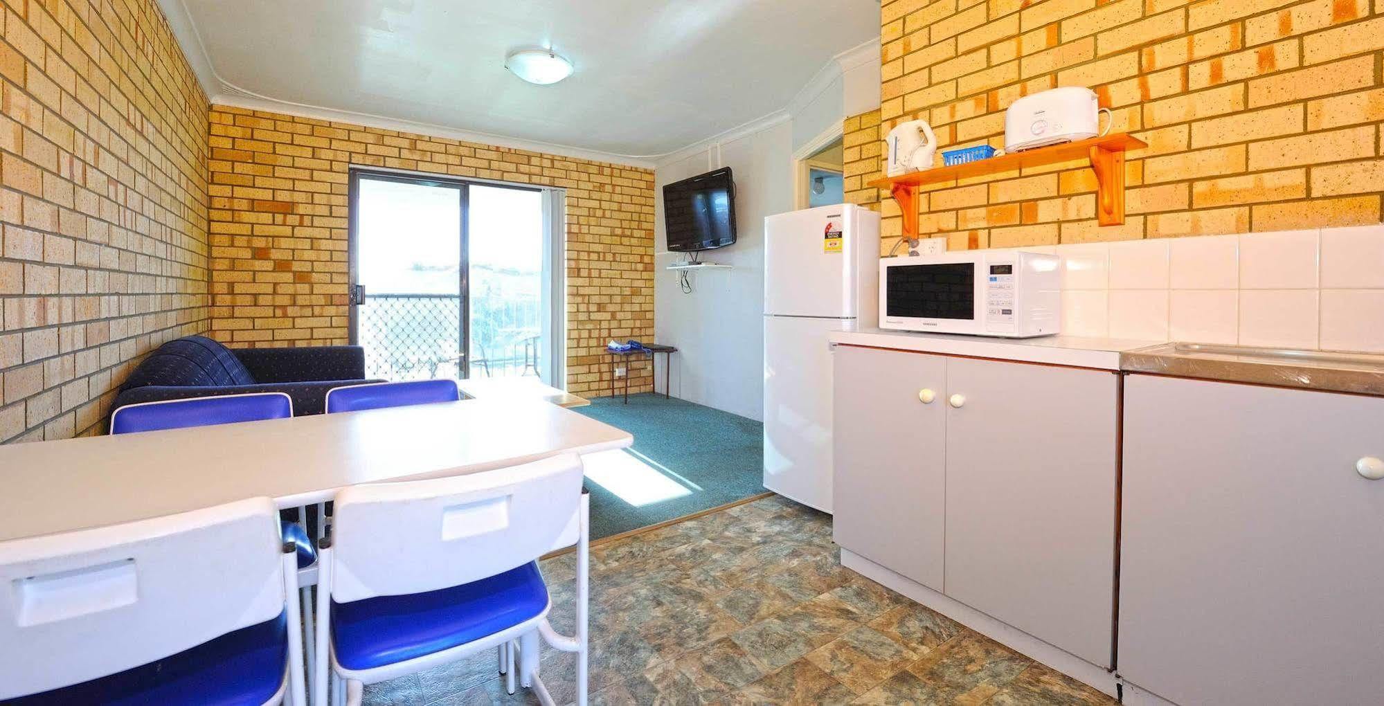 Abrolhos Reef Lodge Geraldton Exterior photo