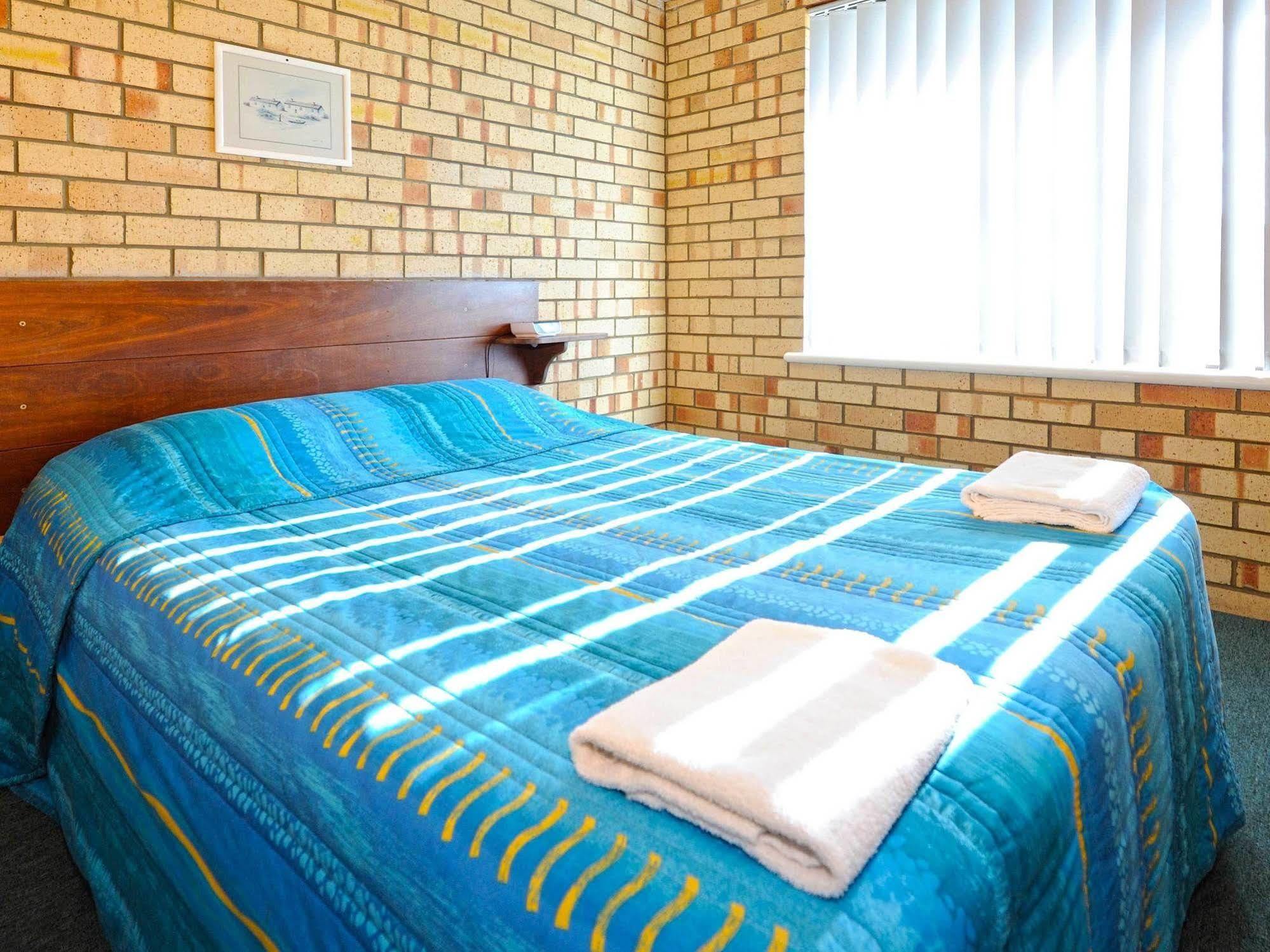 Abrolhos Reef Lodge Geraldton Exterior photo