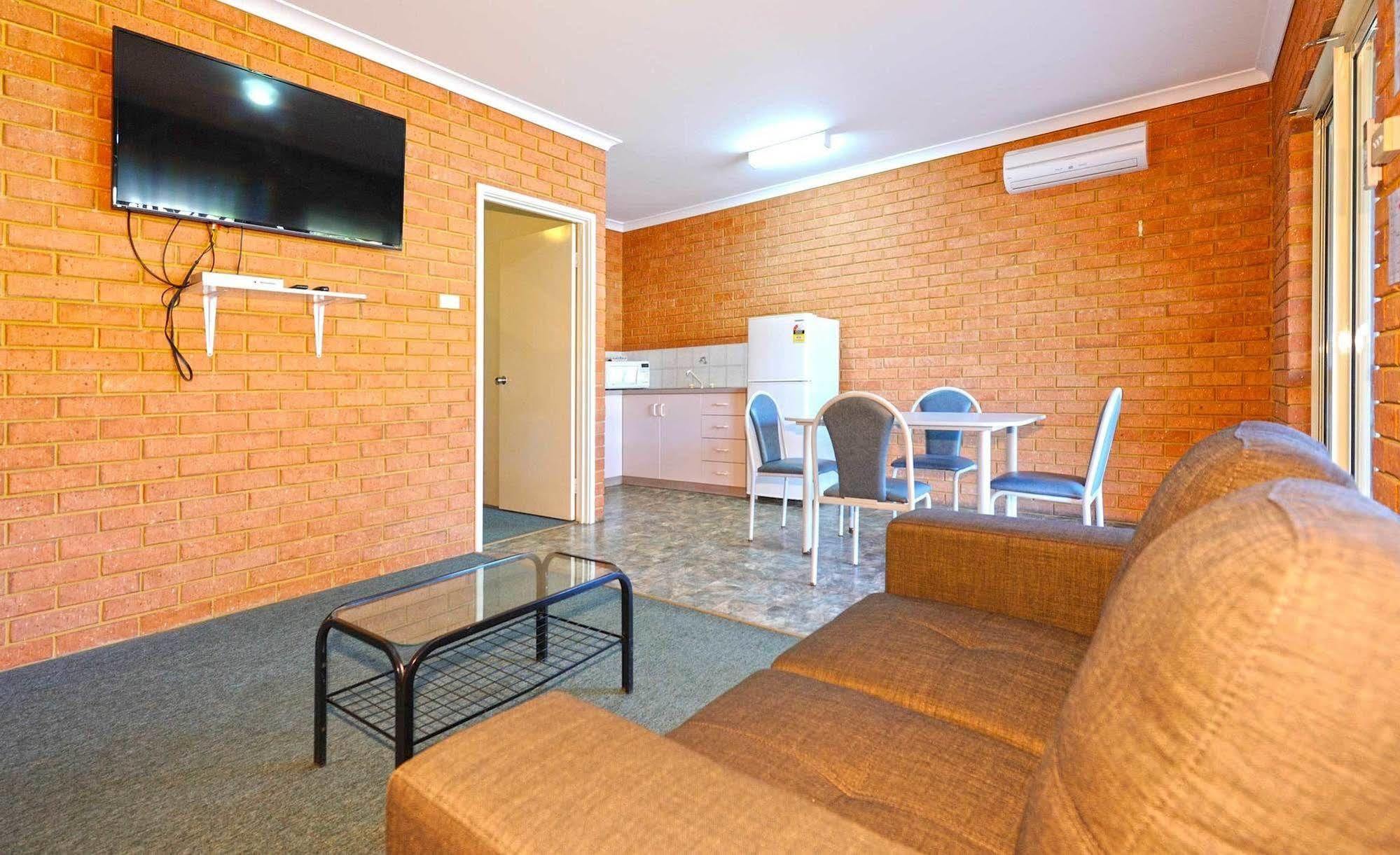 Abrolhos Reef Lodge Geraldton Exterior photo