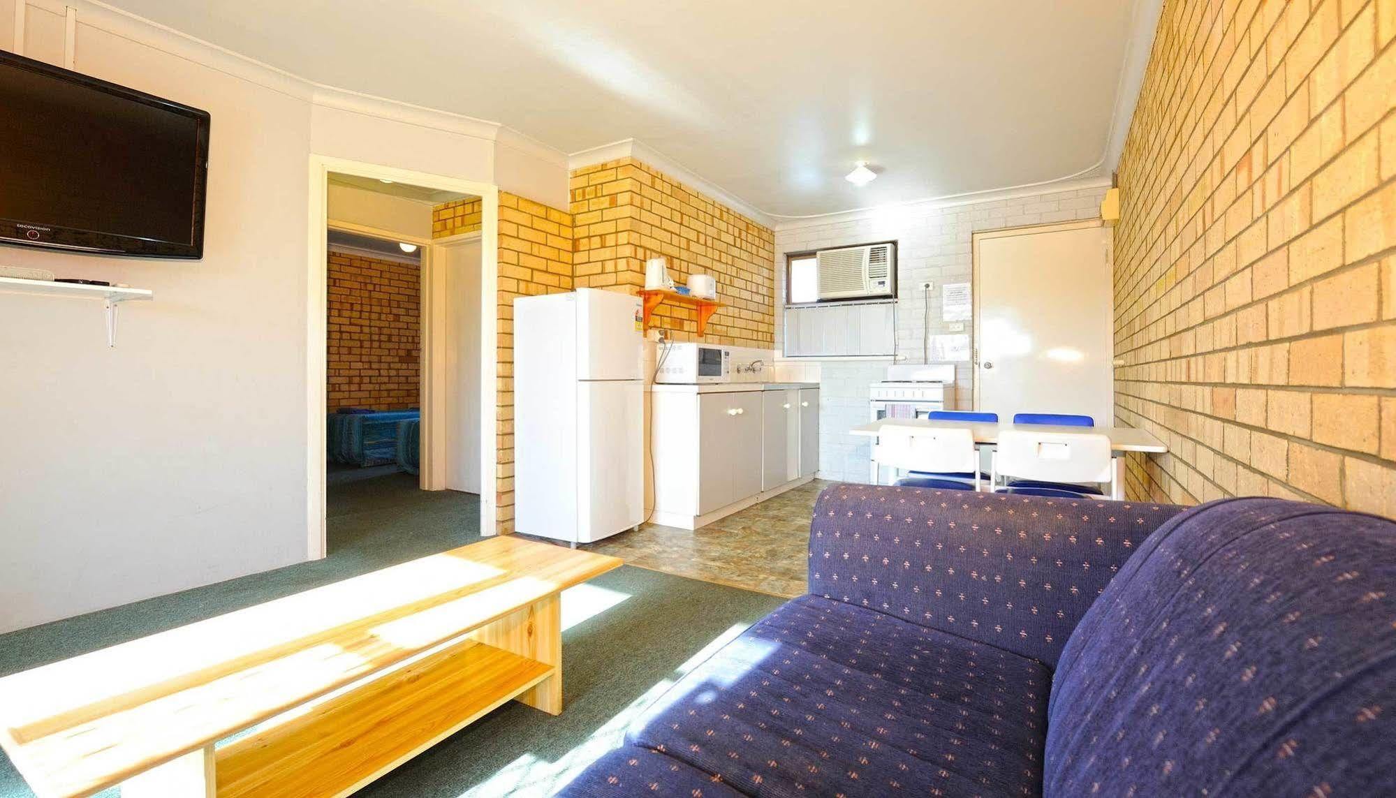 Abrolhos Reef Lodge Geraldton Exterior photo