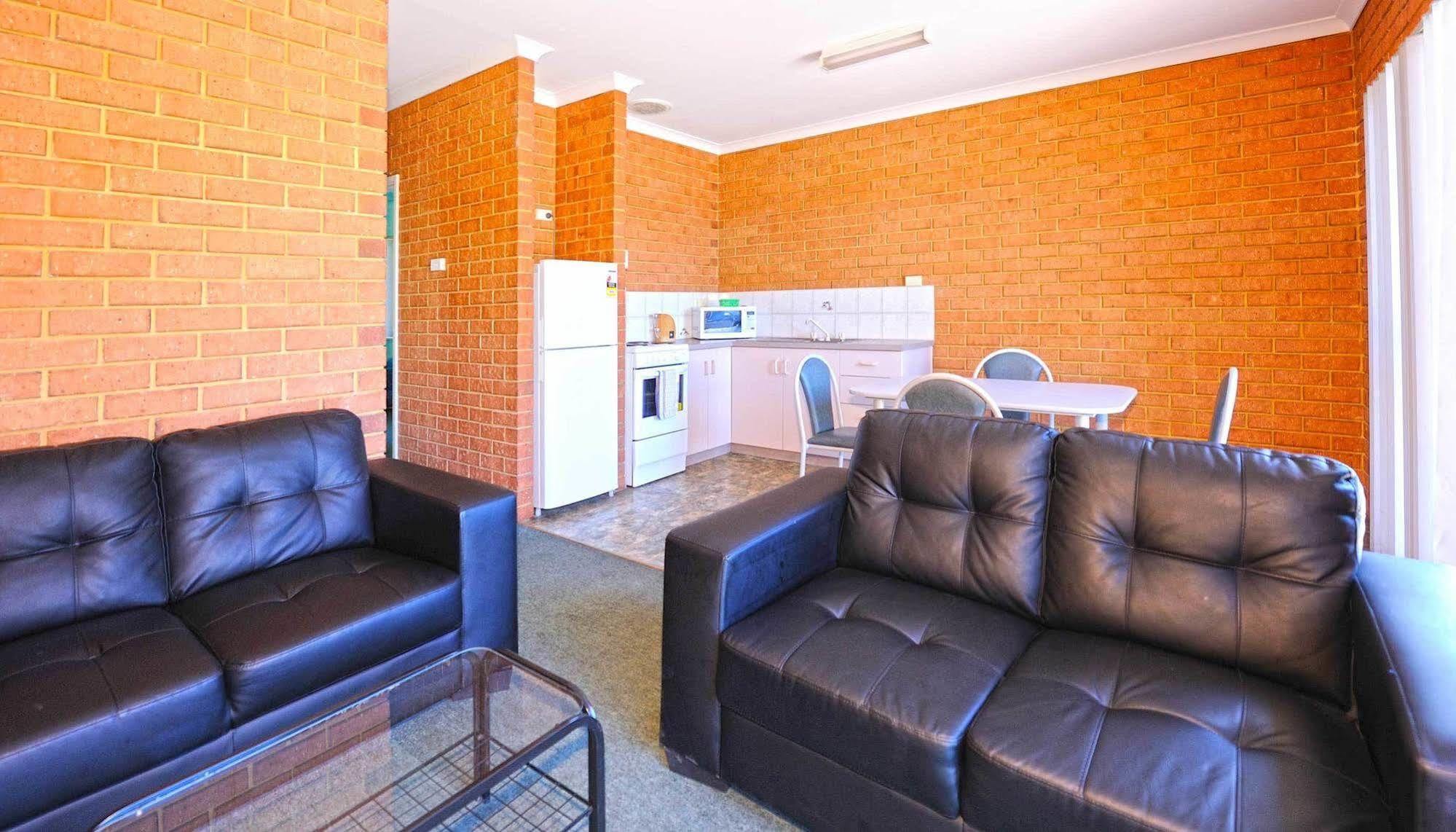 Abrolhos Reef Lodge Geraldton Exterior photo